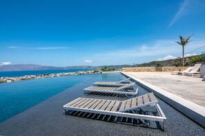 Outdoor pool - Villa Pirgos (Kissamos)