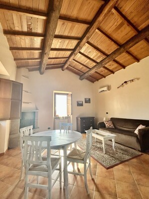 TV, fireplace, foosball, table tennis