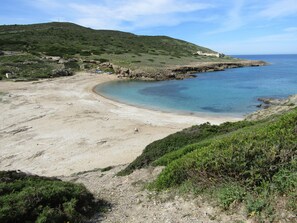 Beach - Eighteenth-century villa with pool sleeps seven (Sardegna)
