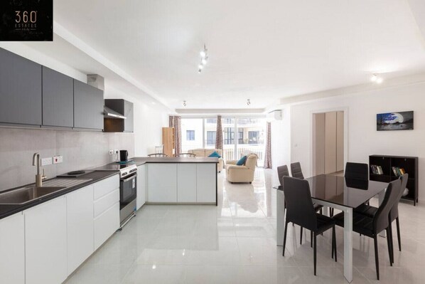 Fridge, microwave, toaster, cookware/dishes/utensils