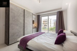 2 bedrooms, desk, iron/ironing board, travel cot