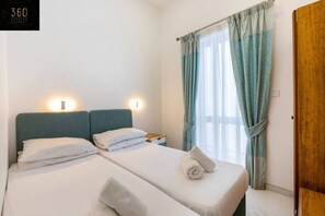 2 bedrooms, iron/ironing board, travel cot, free WiFi