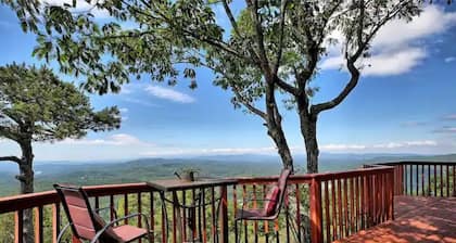 Mountain House Spectacular Views near Asheville. No Helene Damage