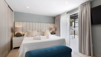 3 slaapkamers, een kluis op de kamer, een bureau