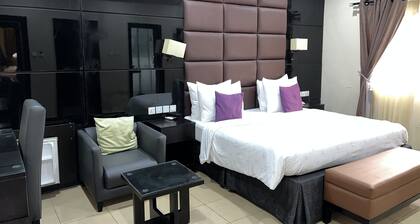 Dwell Luxury Apartments