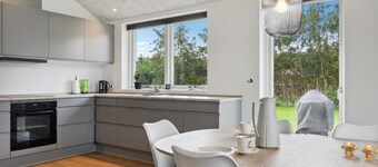 Awesome home in Tarm with kitchen