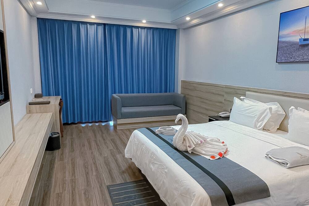 G.C Royal Hotel