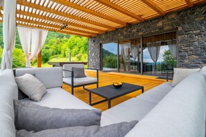 Terrace/patio - Wellspring House for rest - Live in harmony with nature (Gorica Svetojanska)