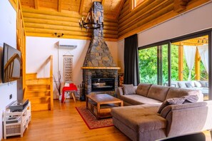 Living area - Wellspring House for rest - Live in harmony with nature (Gorica Svetojanska)