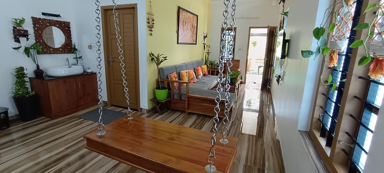 Premium Homestay In Thiruvananthapuram (2 Bedroom, Individual First Floor) - Thiruvananthapuram