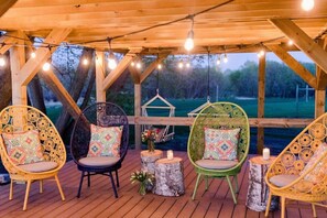 Terrace/patio - Marion Lake Tree House (Perham)