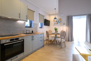 Luxury Suite (Catherine, First Floor) - Kannas Mani-Luxury Suites- Adults friendly 14+ (West Mani)