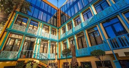 Makmani Hotel