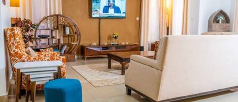 Smart TV, video games
