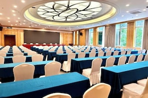 Unclassified image, 4 of 120, button - Lian Yun Hotel (Kunming)