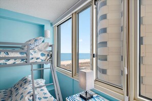 3 bedrooms, iron/ironing board, free WiFi, wheelchair access