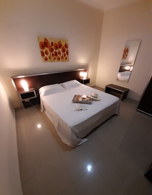 1 bedroom, free WiFi, bed sheets