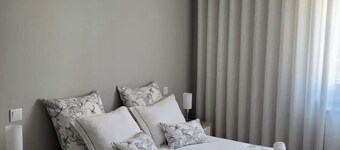 Apartment rental for 6 people.