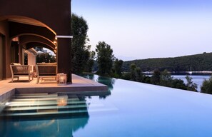 7 bedrooms - The House at Bella Mare - Stunning 7 Bedroom Villa (Corfu)