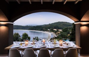 7 bedrooms - The House at Bella Mare - Stunning 7 Bedroom Villa (Corfu)