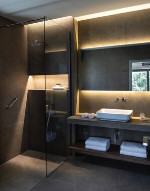 7 Schlafzimmer