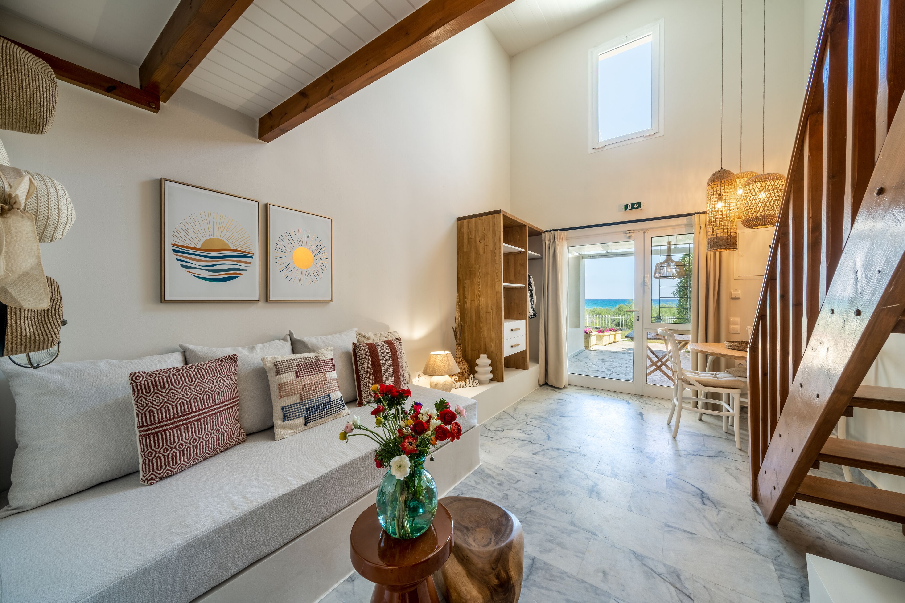 Dobbeltrom, 1 dobbeltseng med sovesofa, sjøutsikt, mellometasje (02) | Sengetøy av topp kvalitet, safe på rommet og strykejern/-brett