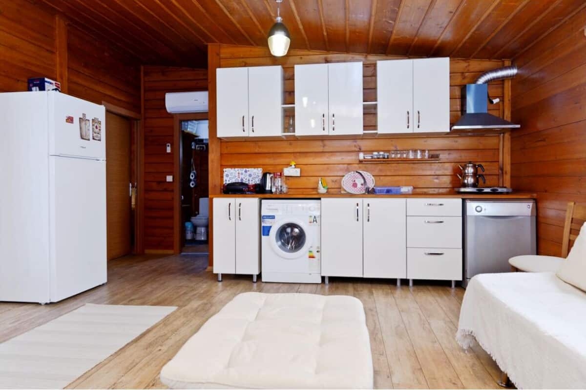 2+1 with Kitchen | Private kitchen | Mini-fridge, stovetop, dishwasher, electric kettle