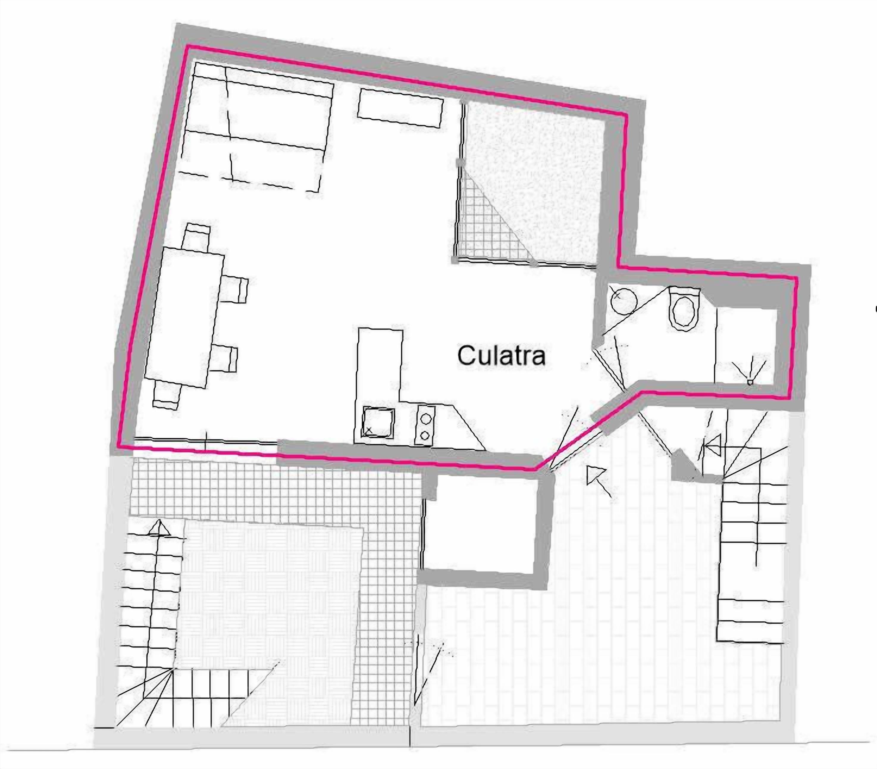 Un plan d’étage d’un hôtel, avec une section intitulée « Culatra », plusieurs chambres et un espace extérieur bien défini.