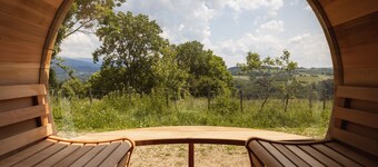 Nature gite, natural swimming pool, sauna, Nordic bath, farmhouse