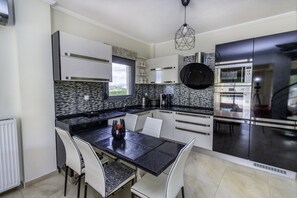 Villa | Private kitchen