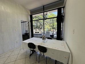 Apartment | Dining