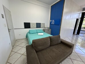 Apartment | Premium bedding, pillowtop beds, individually decorated