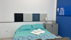 Apartment | Premium bedding, pillowtop beds, individually decorated