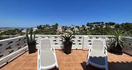 TRAUMHAUS AM MONTGO - ATEMBERAUBENDER BLICK AUF DENIA UND DAS MEER (4 Personen)