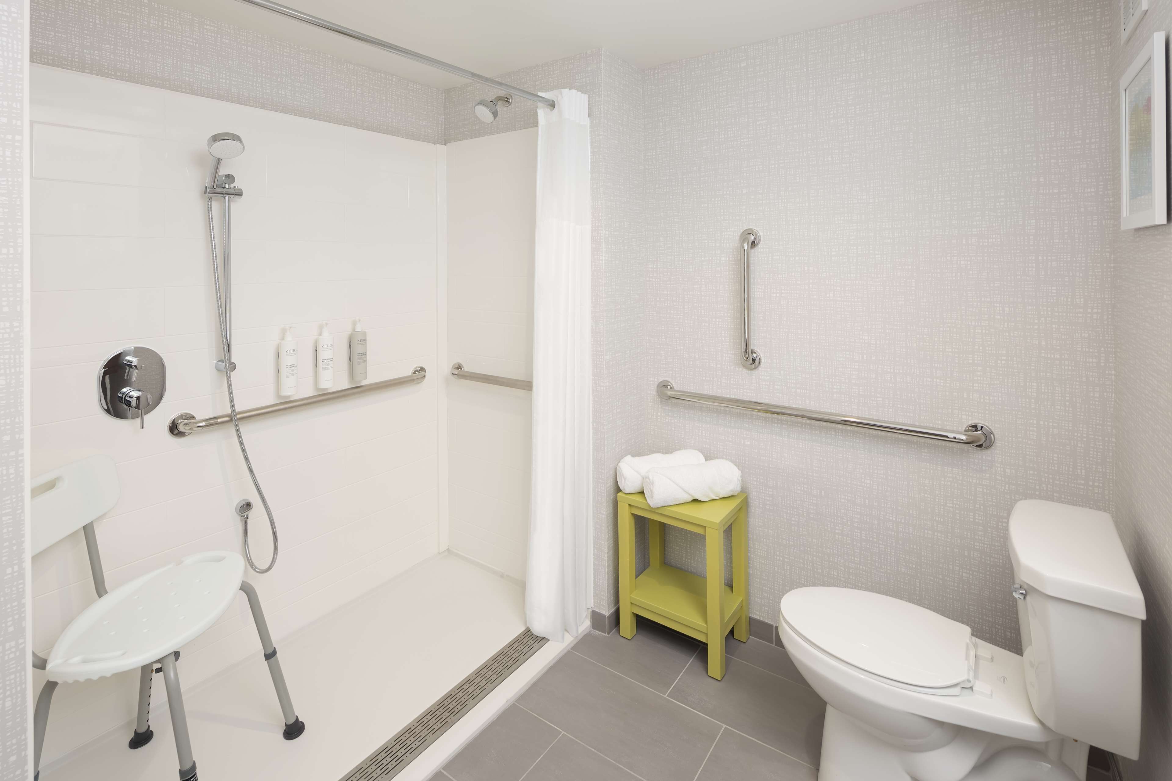 Ducha del cuarto de baño