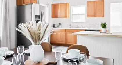 5th St Modern in prime Nampa location