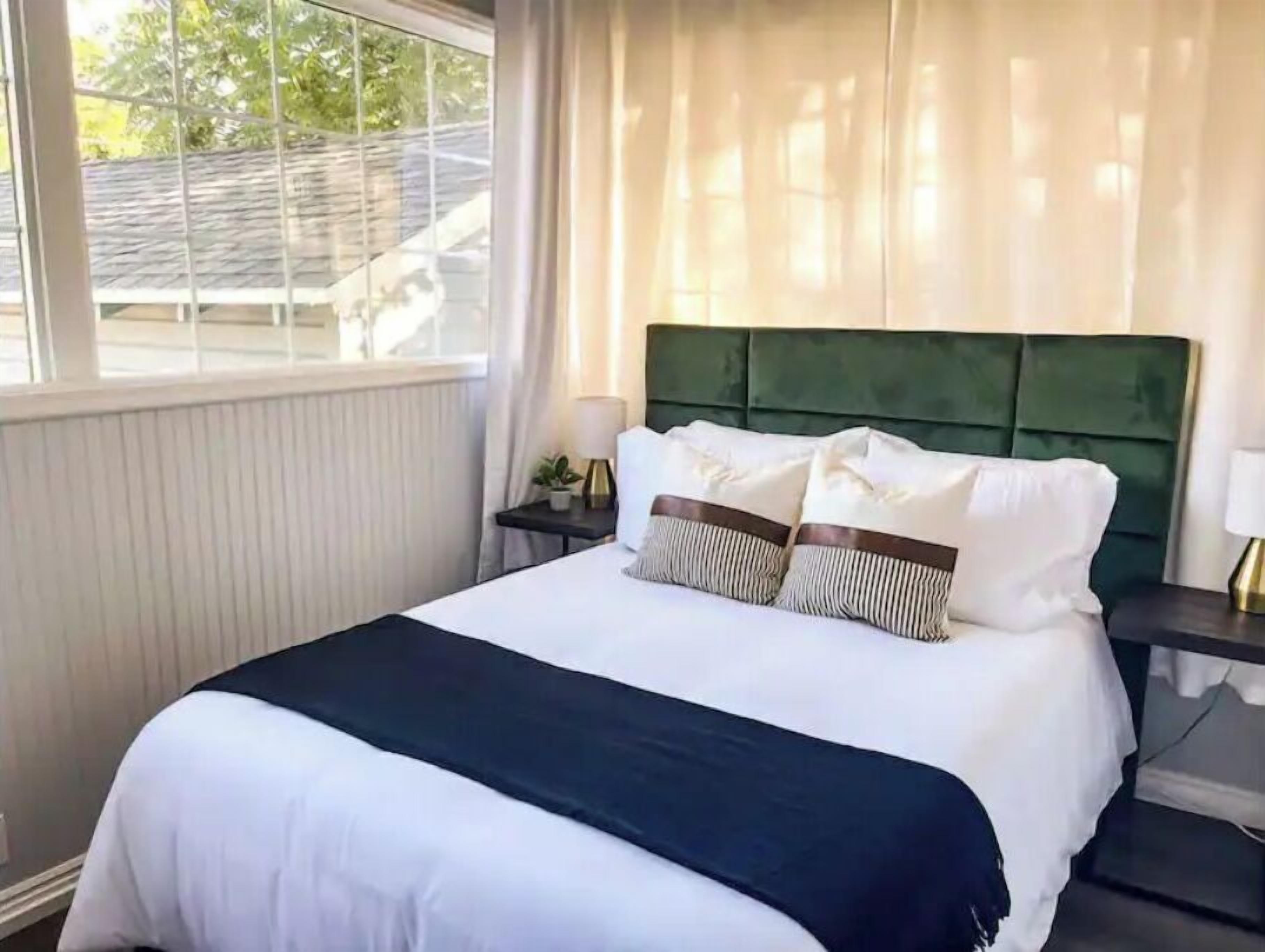 3 camere, ferro/asse da stiro, Wi-Fi gratuito, lenzuola