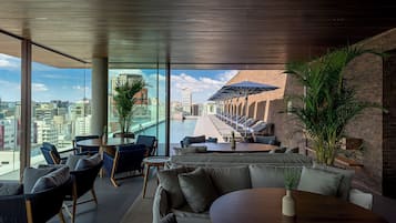Bar ved poolen