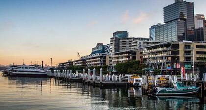A Comfy & Spacious 2BR Apt Harbour View