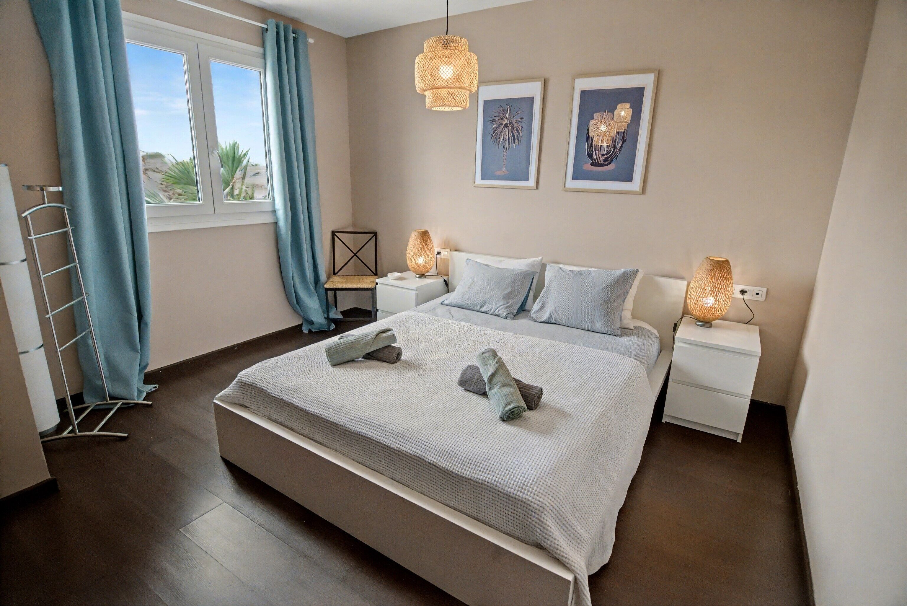 3 bedrooms, iron/ironing board, free WiFi, bed sheets