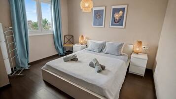 3 bedrooms, iron/ironing board, free WiFi, bed sheets