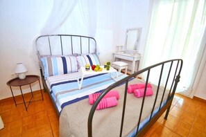 Appartamento Deluxe | 2 camere, ferro/asse da stiro, Wi-Fi gratuito