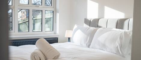 4 habitaciones, escritorio, tabla de planchar con plancha y wifi gratis