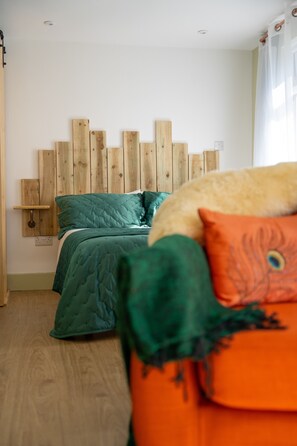 1 chambre, fer et planche à repasser, accès au Wi-Fi (inclus)