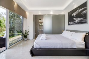 3 chambres, fer et planche à repasser, Wi-Fi gratuit, draps fournis