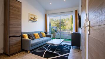 Televisie, een tafeltennistafel en streamingdiensten