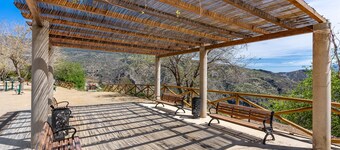 Chalet "Villa Picena Las Alpujarras" with private terrace and Wi-Fi