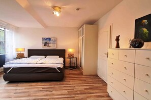 2 bedrooms, travel cot, free WiFi - Ferienhaus in Bojendorf mit Terrasse (Bojendorf)
