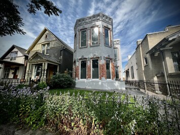 El Castillo - Denver’s Theater & Arts District