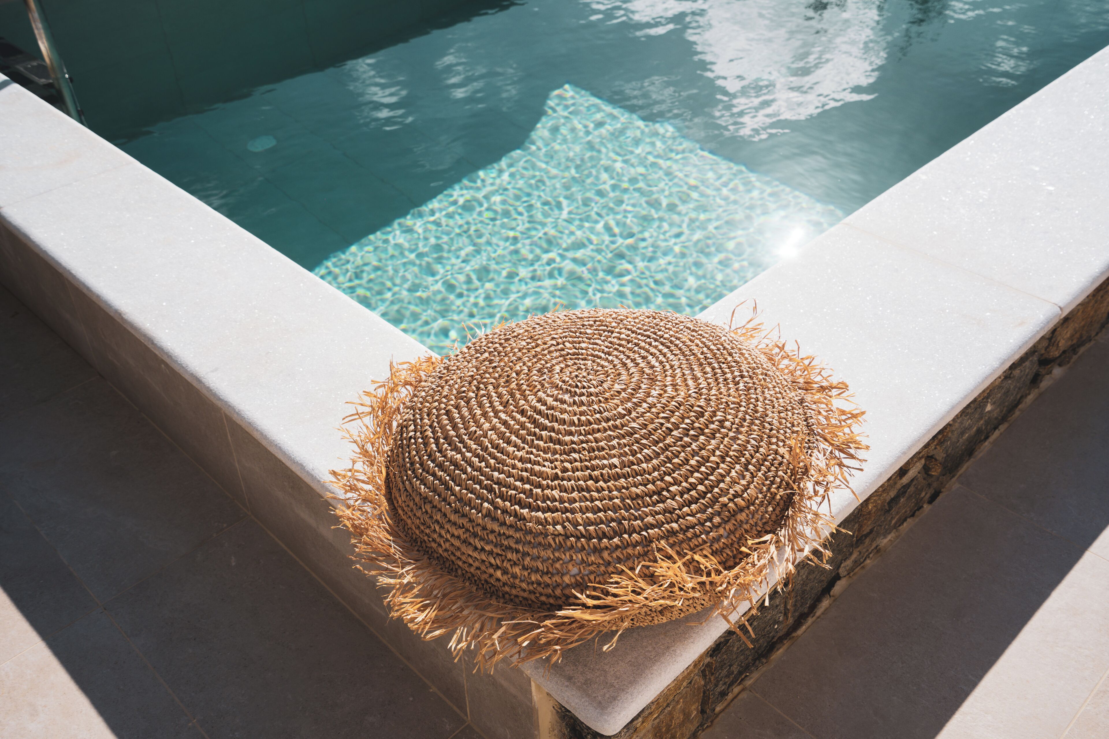 Deluxe Studio Suite, Private Pool, Sea View | Bathroom | Shower, rainfall showerhead, free toiletries, hair dryer